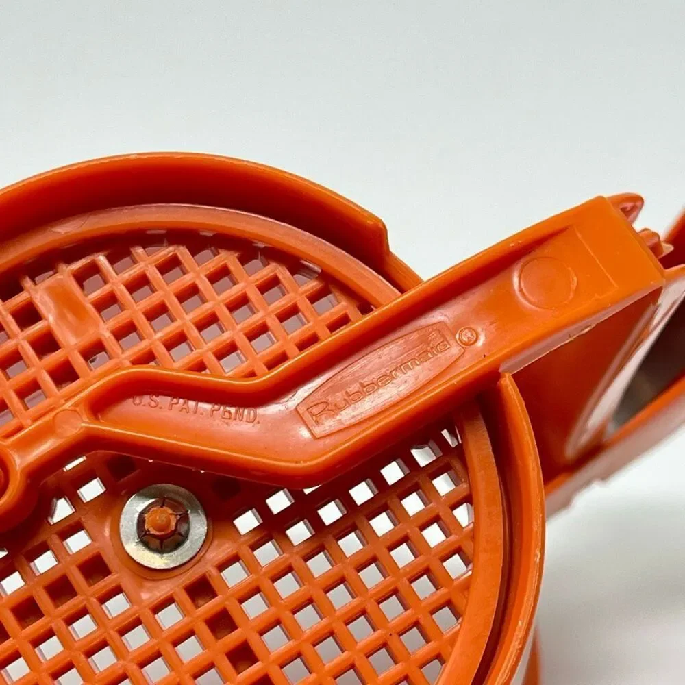 Rubbermaid Flour Sifter 3-Cup Orange Handle Built-In Screen Baking Tool Vintage